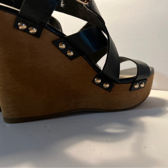 Fergalicious Black Strappy Wedge Sandals – Size 7.5M - Picture 6 of 11